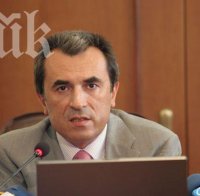 Дават Орешарски на Цацаров заради заканата да уволнява протестиращи чиновници 