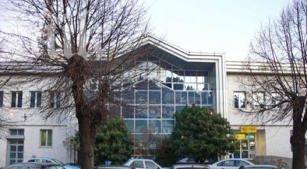 ограбиха поща пластмасов пистолет