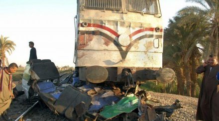 влак помете сватбари египет загинаха ранени