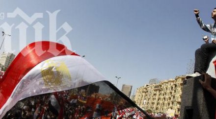 1000 души протестираха площад тахрир