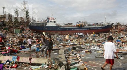 тайфунът филипините нанесе щети милиарда долара