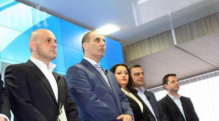 хиляди наводняват пловдив митинга герб градът блокиран софия