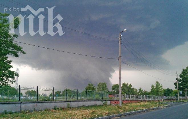 Мощна буря застрашава 53 млн. души в САЩ