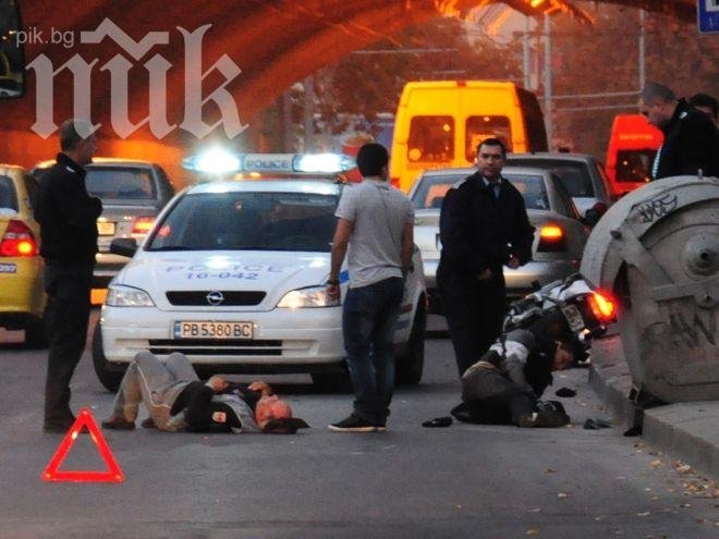 Екшън! Пияни полицаи се забиха в Ауди! Въздушните възглавници ги спасиха от сигурна смърт!