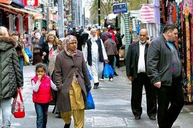 Жителите на Овча купел пред ПИК: Страхуваме се от ромите, не от сирийците
