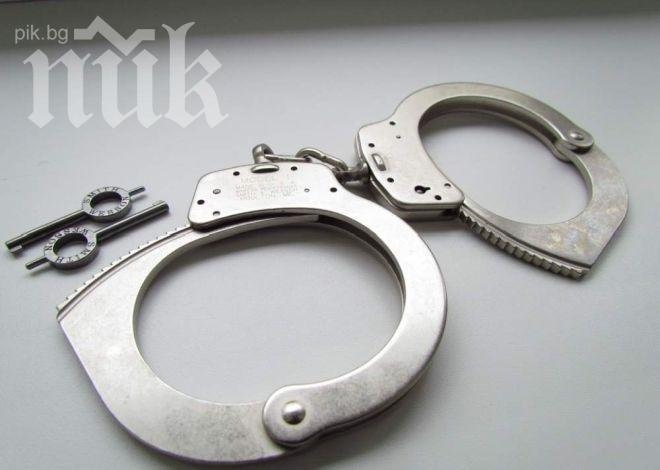 Задържаха четирима, пребили зверски жена заради 500 лв. дълг