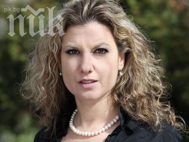 Миролюба Бенатова скандално раздели протестиращите на българи и цигани (видео)