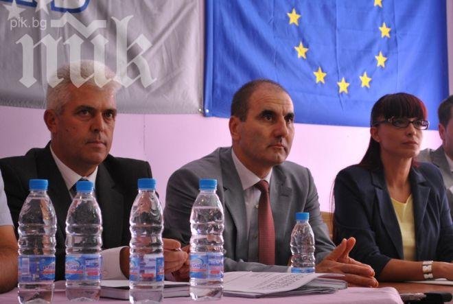 Кметовете на ГЕРБ поставиха задачи на Орешарски с декларация