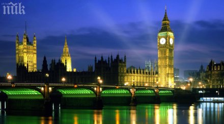 дискриминация лондон замрази студентските заеми българи румънци