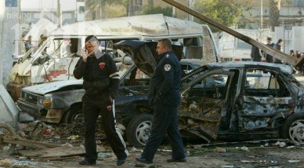 души извадени отломките срутилия търговски център юар