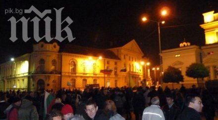 400 протестиращи орешарски насочват министерския съвет