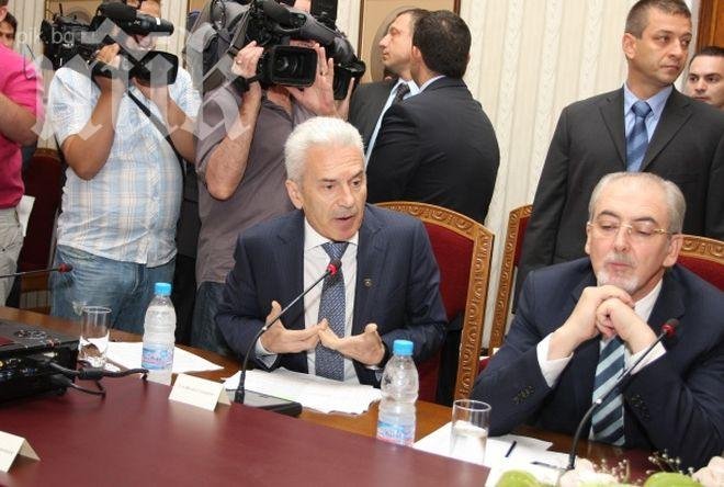 КСНС утре ще е в 14,00 ч., интригата е дали Волен ще вилнее