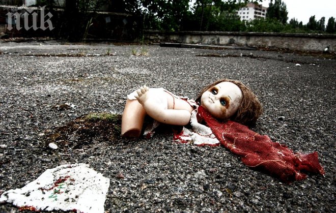 Ужас! Майка удуши бебето си часове, след като го роди