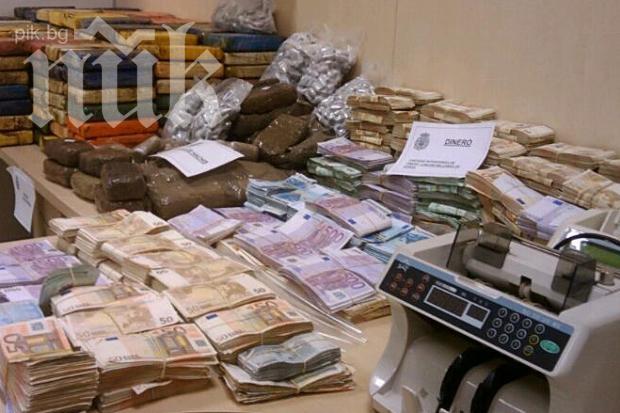 Испанските полицаи заловиха рекордно количество кокаин