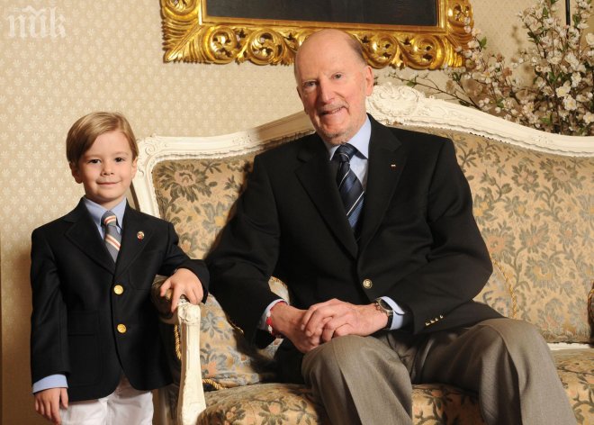 Симеон: Не приемам свещеници да водят протести срещу бежанците 