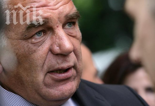 Ваньо Танов отърва 2 години затвор - оправдаха го по дело за разкриване на държавна тайна