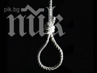 Младеж на 19 години се обеси в мазето си от отчаяние