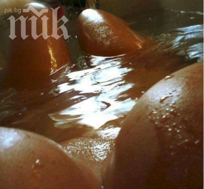 Русата Златка влуди мъжете в Къщата, разхожда се чисто гола 