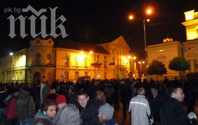 400 протестиращи срещу Орешарски се насочват към Министерския съвет