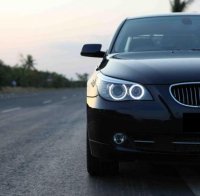 Майна летя с 250 км в час по магистрала 