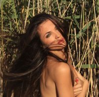 И Райна хвърли дрехите! (снимки)