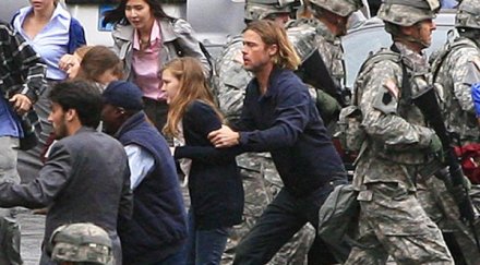 брад пит спасява света пандемия зомбита