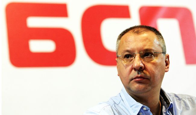 Станишев към Борисов: Уволни Емил Велинов !