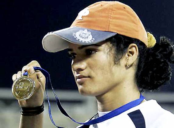 Съдът в Индия призна Пинки за...мъж ! (Снимка)