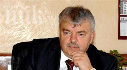 шефът националната полиция сменен заради протестите кражбите