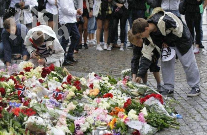 Жертвите в Рига вече са 25, спасителната операция продължава