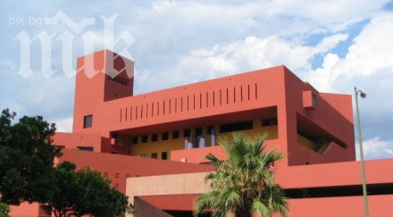 сан антонио пуснаха първата сащ библиотека без книги