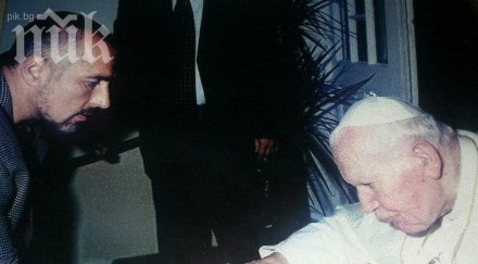 бойко борисов отговори бареков пусна свои снимки двама папи вижте