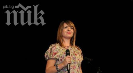 млада поп певица представи сингъл