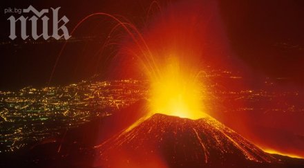 изригване вулкан индонезия евакуира 000 човека