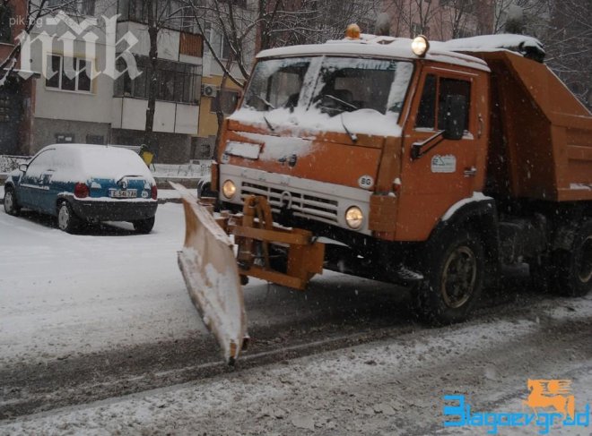 София осъмна с 5-сантиметрова снежна покривка