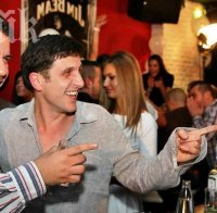 Болен ли е Асен Блатечки?