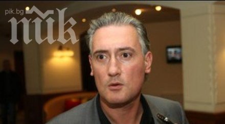 домусчиев простотия помагам докато такива стойчовци цска