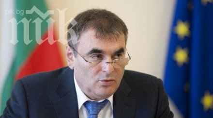 чиновници хонорар 3168 лева транспортното министерство