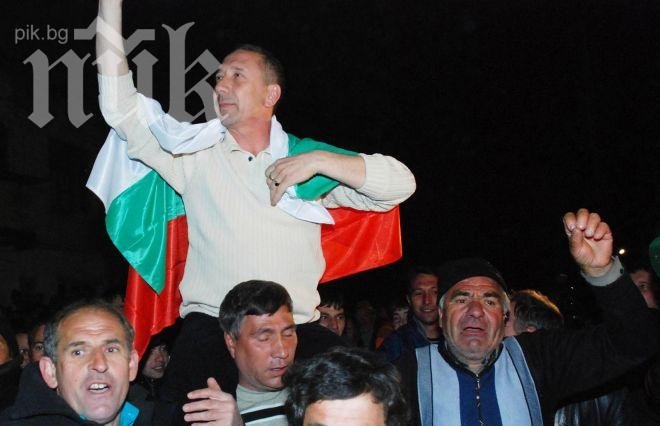 Депутатът Ахмед Башев шикалкави пред ПИК как уредил баща си с имот в СПА-курорт