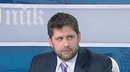 президентът назначи свой съветник противник властта