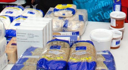 раздават помощи европейския съюз 330 000 българи