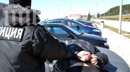 арестуваха изверг изнасилил годишно момче двора училище