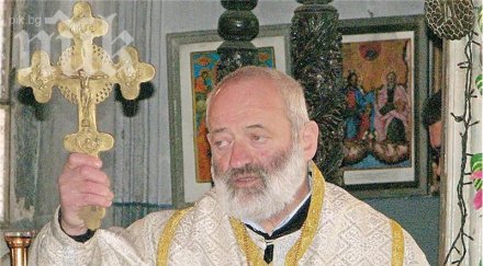 изписват митрополит галактион следващата седмица бил тровен