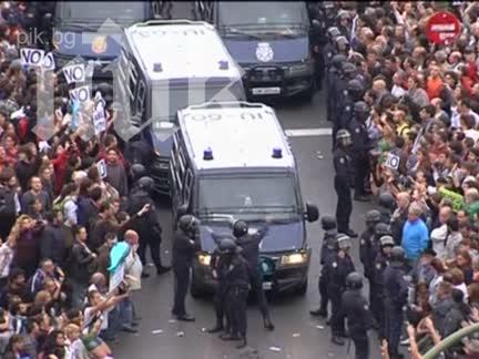 Хиляди камиони блокираха Франция заради екотакса