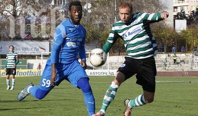 Наказателна тренировка в Левски, глобяват големите усти Деко и Димов