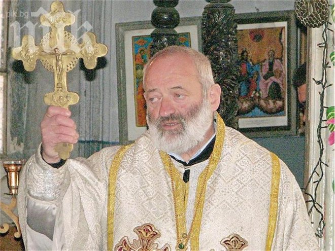 Изписват митрополит Галактион следващата седмица, не бил тровен