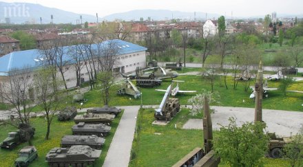 наркозависим пазач криел дрога военноисторическия музей