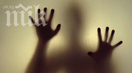 полтъргайст църквата мъченици търново мистични светлини озаряват гробовете българските владетели