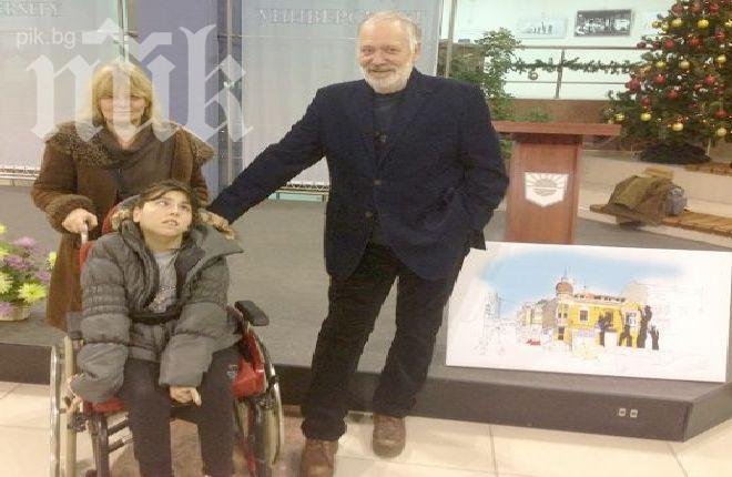 Прочувствено! Инвалиди в колички показаха, че няма граници за любовта