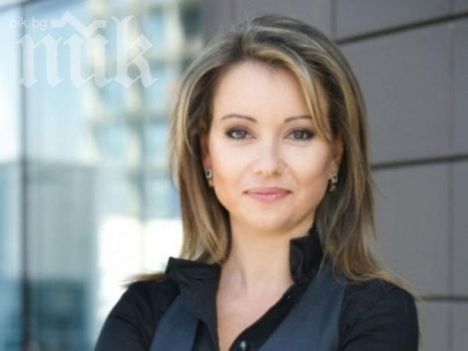 Галя Щърбева ражда момиченце по Коледа